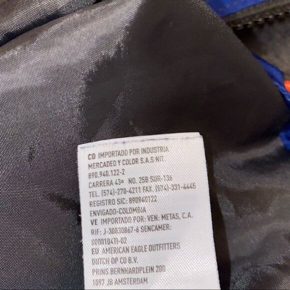 American Eagle Outfitters Lightweight Rain Jacket - Picture 8 of 8